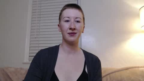 Ellie Rowyn online show from 20, 11, 2025