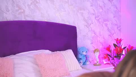 Snapshot of ellinanuria chatting on 12, 2, 2026 EllinaNuria online show from 12, 2, 2026