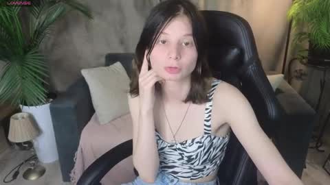 Snapshot of ellinblare chatting on 8, 6, 2026 Ellin online show from 8, 6, 2026