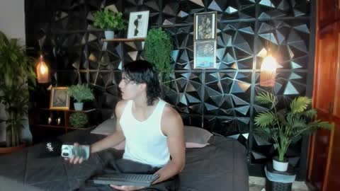 Snapshot of elliot_colton chatting on 6, 11, 2025 Elloit Colton online show from 6, 11, 2025