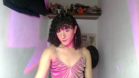 Snapshot of ellis_flowers chatting on 6, 7, 2026 . online show from 6, 7, 2026