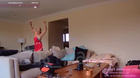 Snapshot of ells_palace chatting on 8, 3, 2025 Ella Bella Bo Bella online show from 8, 3, 2025