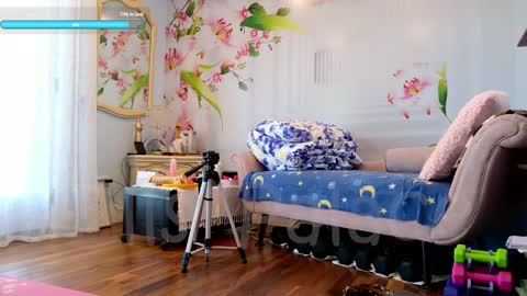 Ella Bella Bo Bella online show from 19, 11, 2025