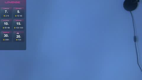 elly_lesss online show from 9, 4, 2026