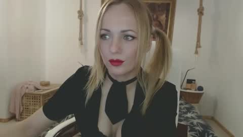Snapshot of ellyadiamond chatting on 27, 1, 2025 EllyaDiamond online show from 27, 1, 2025