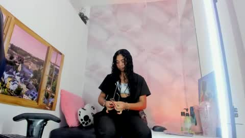 Snapshot of ellybloom chatting on 15, 6, 2026 ellybloom online show from 15, 6, 2026