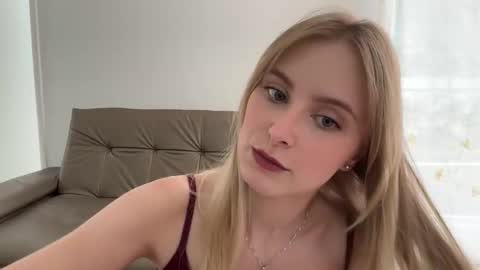 Snapshot of ellykeyofficial chatting on 18, 5, 2026 ellykeyofficial online show from 18, 5, 2026