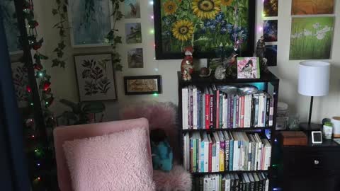 Elly Naomi online show from 21, 2, 2026