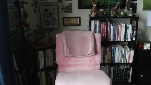 Elly Naomi online show from 28, 2, 2026