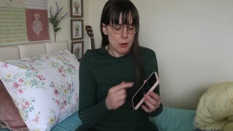 Snapshot of ellynaomi chatting on 2, 5, 2026 Elly Naomi online show from 2, 5, 2026