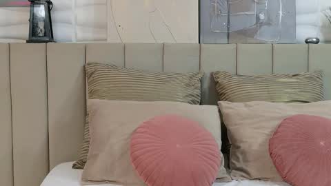 EllyRoss online show from 23, 11, 2025