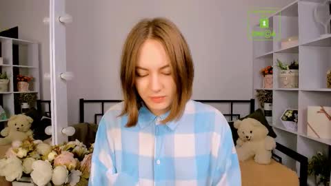 elma_lily online show from 2, 12, 2025