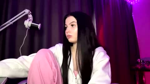 Tiny online show from 9, 2, 2026