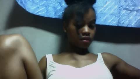 Snapshot of elodie228680 chatting on 2, 6, 2026 elodie228680 online show from 2, 6, 2026