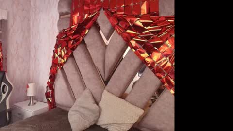 Elodie  online show from 16, 3, 2026