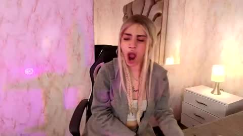 Elodie  online show from 10, 4, 2026