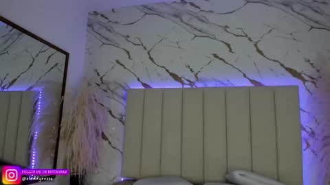 Snapshot of elody_rousse chatting on 15, 10, 2025 elody_rousse online show from 15, 10, 2025