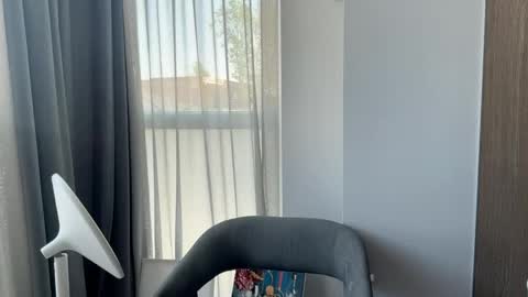 Snapshot of elowynx chatting on 17, 5, 2026 Milana online show from 17, 5, 2026