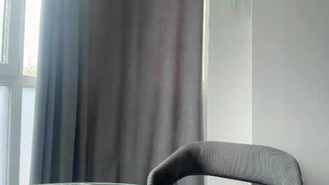 Snapshot of elowynx chatting on 11, 6, 2026 Milana online show from 11, 6, 2026