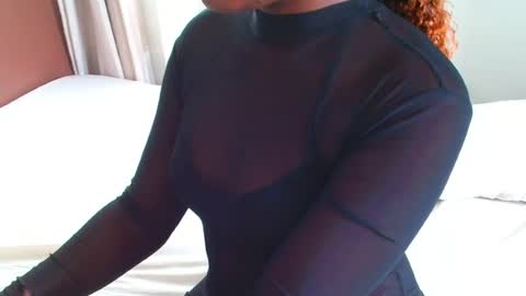 Snapshot of elphaba01 chatting on 7, 7, 2026 Elphaba online show from 7, 7, 2026