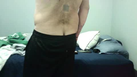 Snapshot of elpouto chatting on 1, 6, 2026 Elpouro online show from 1, 6, 2026