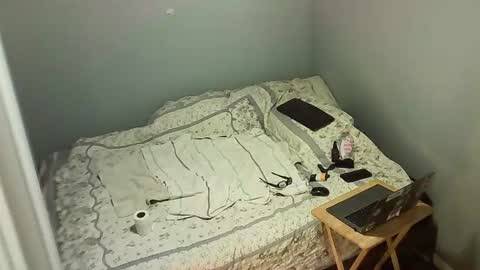 Snapshot of elpouto chatting on 19, 6, 2026 Elpouro online show from 19, 6, 2026