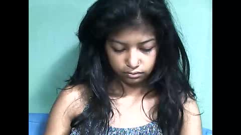 Snapshot of elynah195043 chatting on 2, 6, 2026 elynah195043 online show from 2, 6, 2026