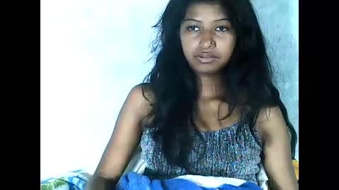 Snapshot of elynah195043 chatting on 4, 6, 2026 elynah195043 online show from 4, 6, 2026