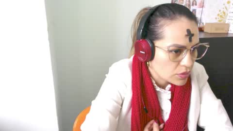 Snapshot of elyra_fox chatting on 18, 2, 2026 elyra_fox online show from 18, 2, 2026