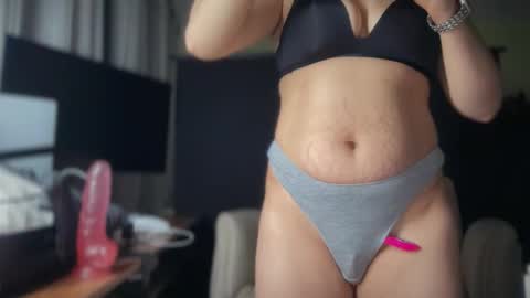 Ema Love online show from 14, 1, 2026