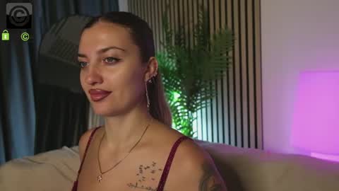 Snapshot of ema_reese chatting on 12, 7, 2026 Ema Reese online show from 12, 7, 2026