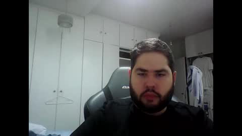 embarrassed_str8_3incher online show from 19, 9, 2025