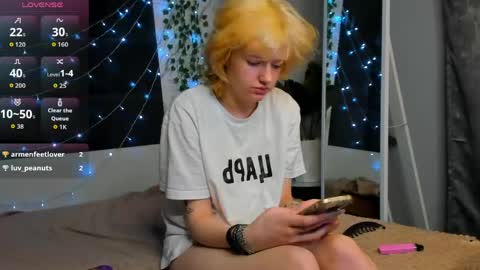 Snapshot of ember_winchester chatting on 30, 4, 2026 Ember online show from 30, 4, 2026