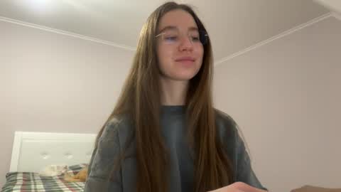 Snapshot of emberfamn chatting on 30, 4, 2026 Alina online show from 30, 4, 2026