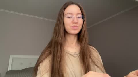 Snapshot of emberfamn chatting on 21, 5, 2026 Alina online show from 21, 5, 2026