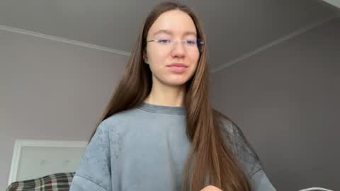Snapshot of emberfamn chatting on 30, 5, 2026 Alina online show from 30, 5, 2026