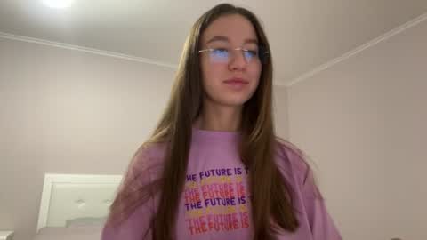 Snapshot of emberfamn chatting on 8, 7, 2026 Alina online show from 8, 7, 2026