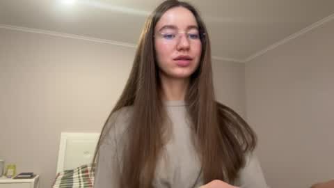 Snapshot of emberfamn chatting on 21, 7, 2026 Alina online show from 21, 7, 2026