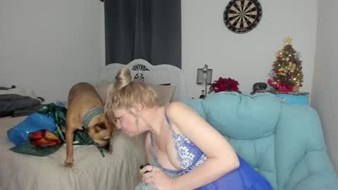 Snapshot of emberpheonixxx chatting on 23, 12, 2024 Ember Pheonixxx online show from 23, 12, 2024