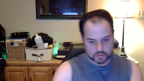 Snapshot of emceemoe chatting on 4, 2, 2026 Moe online show from 4, 2, 2026