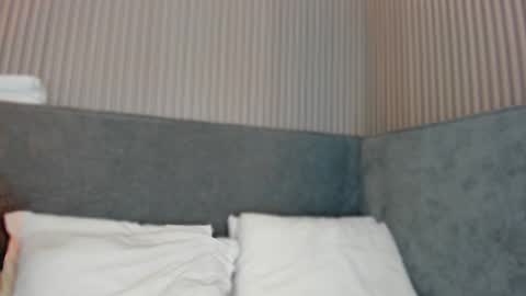 emelie_89 online show from 16, 1, 2026