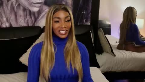 anyelii  online show from 7, 11, 2025