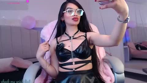 Snapshot of emerald_gh chatting on 4, 2, 2026 Danna online show from 4, 2, 2026