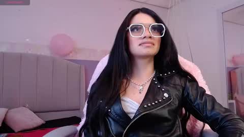 Snapshot of emerald_gh chatting on 8, 2, 2026 Danna online show from 8, 2, 2026