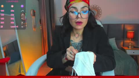 Snapshot of emeralda_co chatting on 11, 3, 2026 Esmeralda online show from 11, 3, 2026