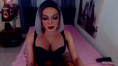 Snapshot of emeraldshemales chatting on 9, 3, 2026 Emerald online show from 9, 3, 2026