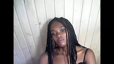 Emerence9794 online show from 9, 4, 2026