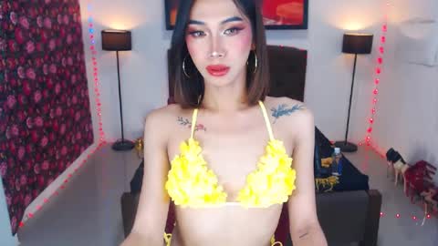 Snapshot of emerladmore chatting on 30, 6, 2026 emerladmore online show from 30, 6, 2026