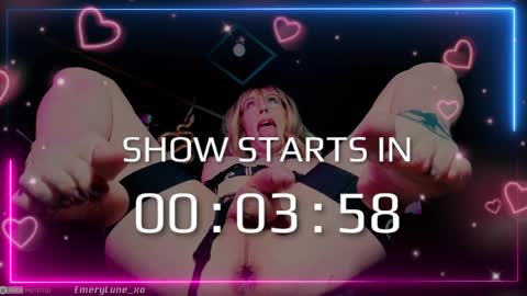 Snapshot of emerylune_xo chatting on 2, 4, 2026 Emery Lune online show from 2, 4, 2026