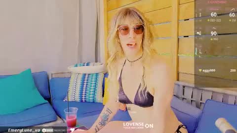 Snapshot of emerylune_xo chatting on 22, 4, 2026 Emery Lune online show from 22, 4, 2026